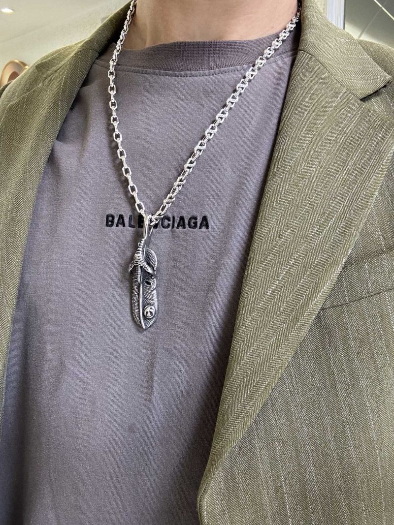 Gvc*1 necklaces